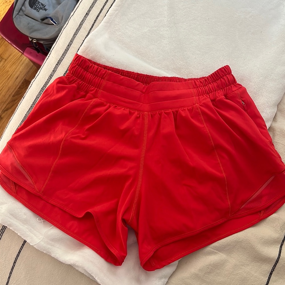 Lululemon Hotty Hot Short